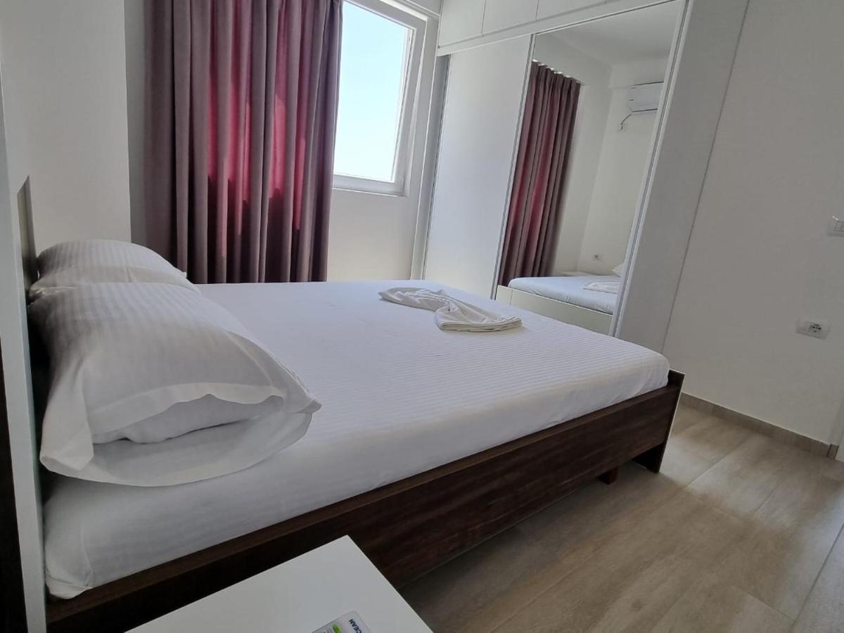 Panoramic Sea View Apartment Sarandë Buitenkant foto