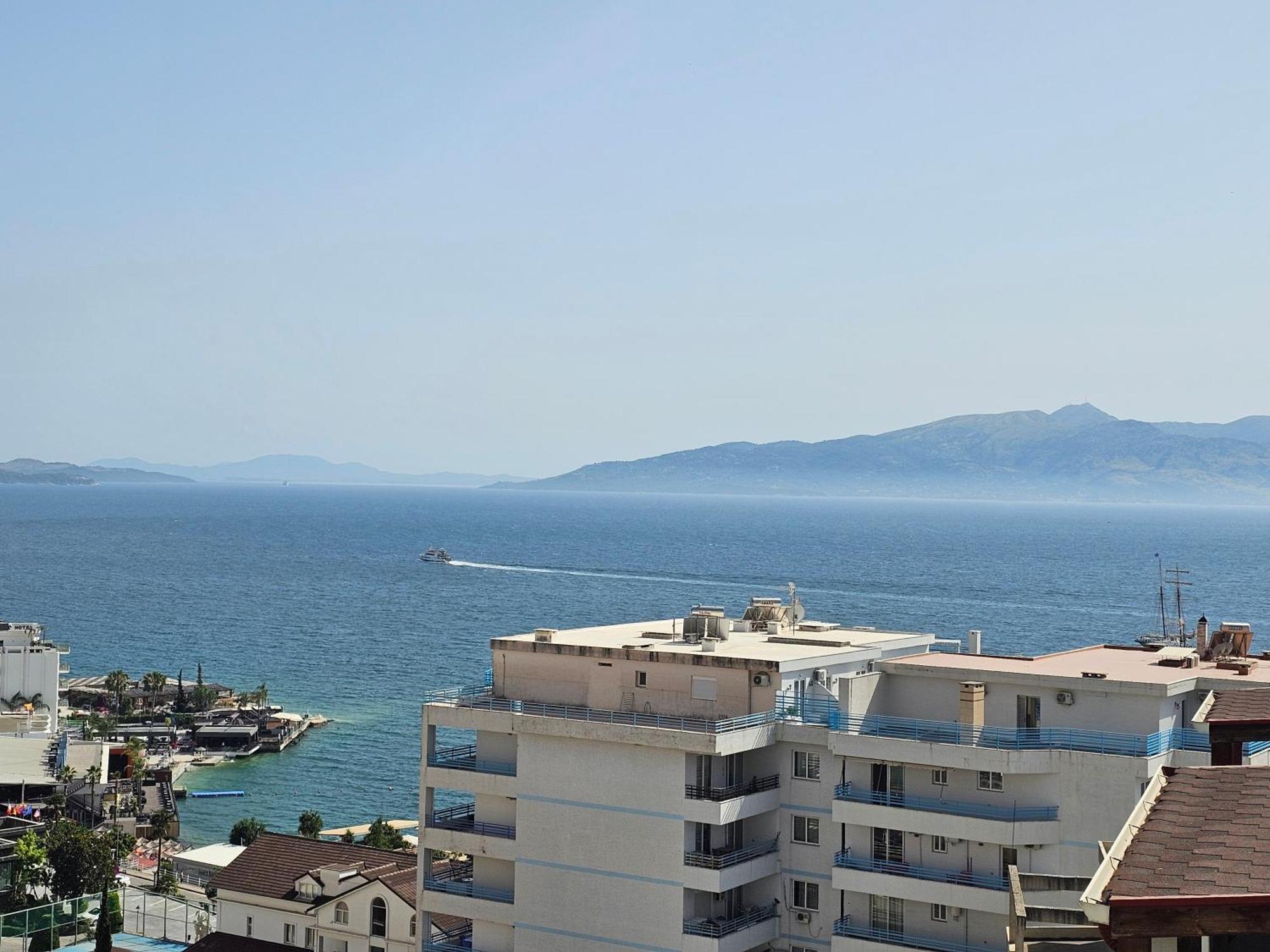 Panoramic Sea View Apartment Sarandë Buitenkant foto